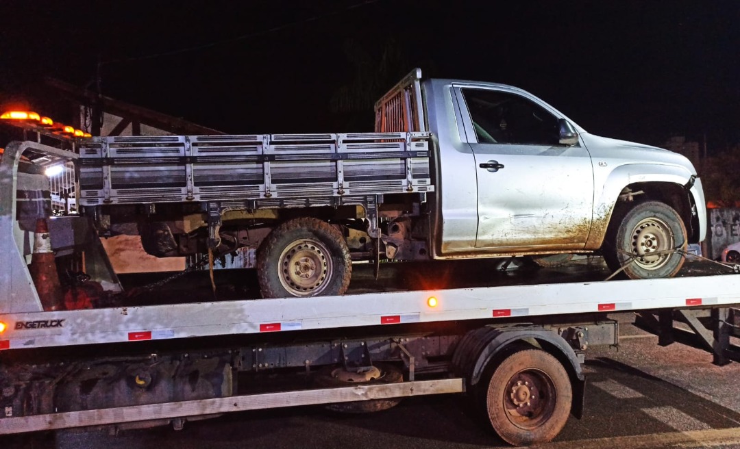 Bandidos roubam caminhonete na madrugada, escondem no Taquari, mas polícia ‘estoura’ esconderijo 